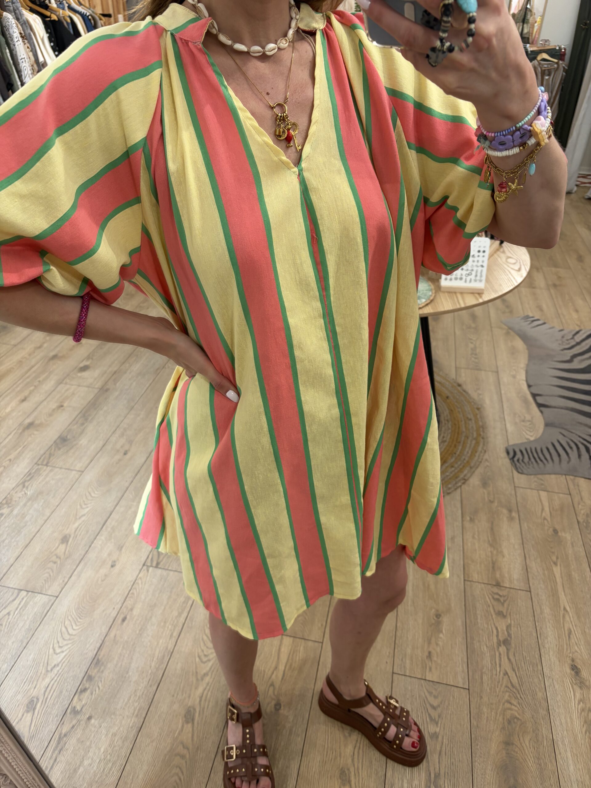 Robe Maya fuchsia et jaune – Image 2