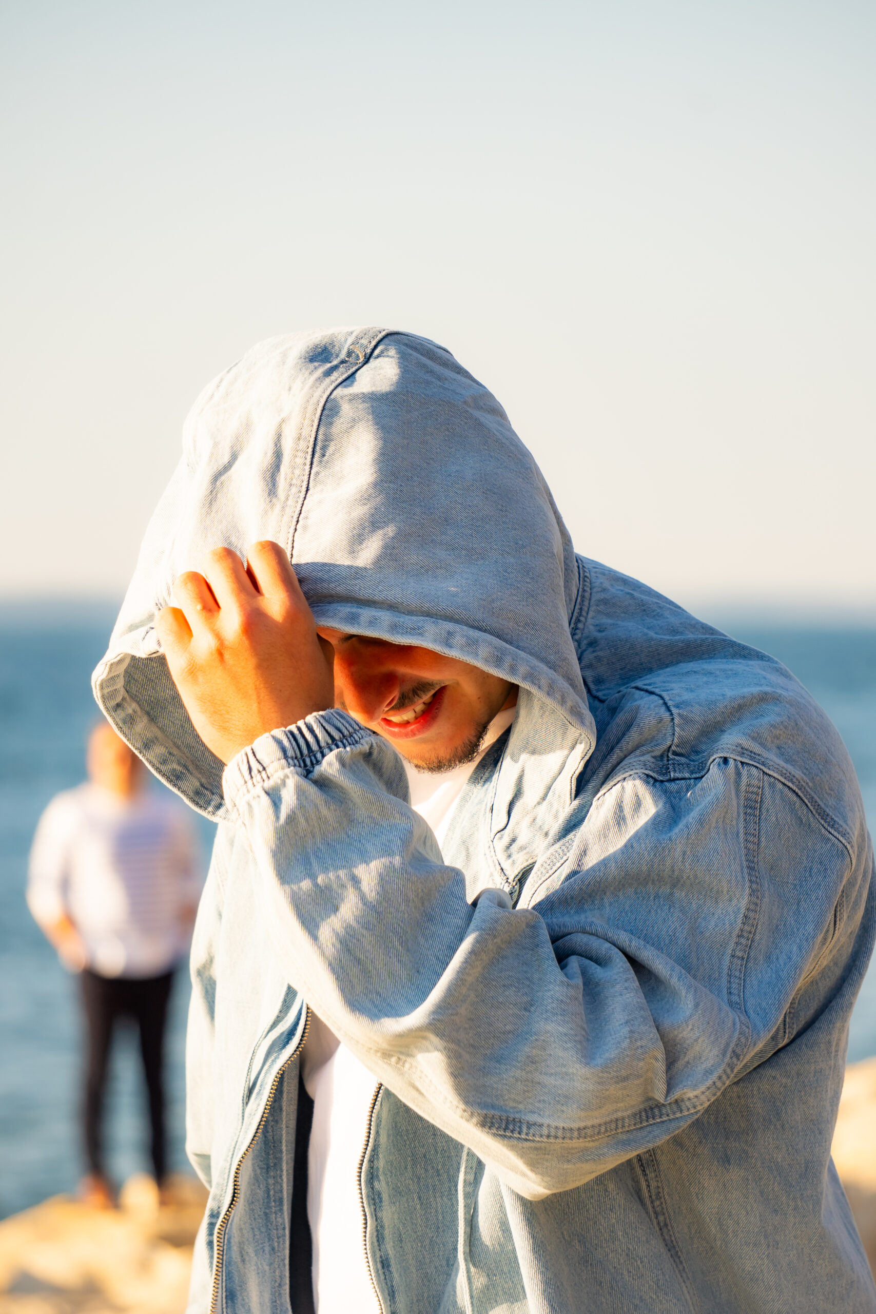 Veste en jean à capuche oversize Maé – Image 2