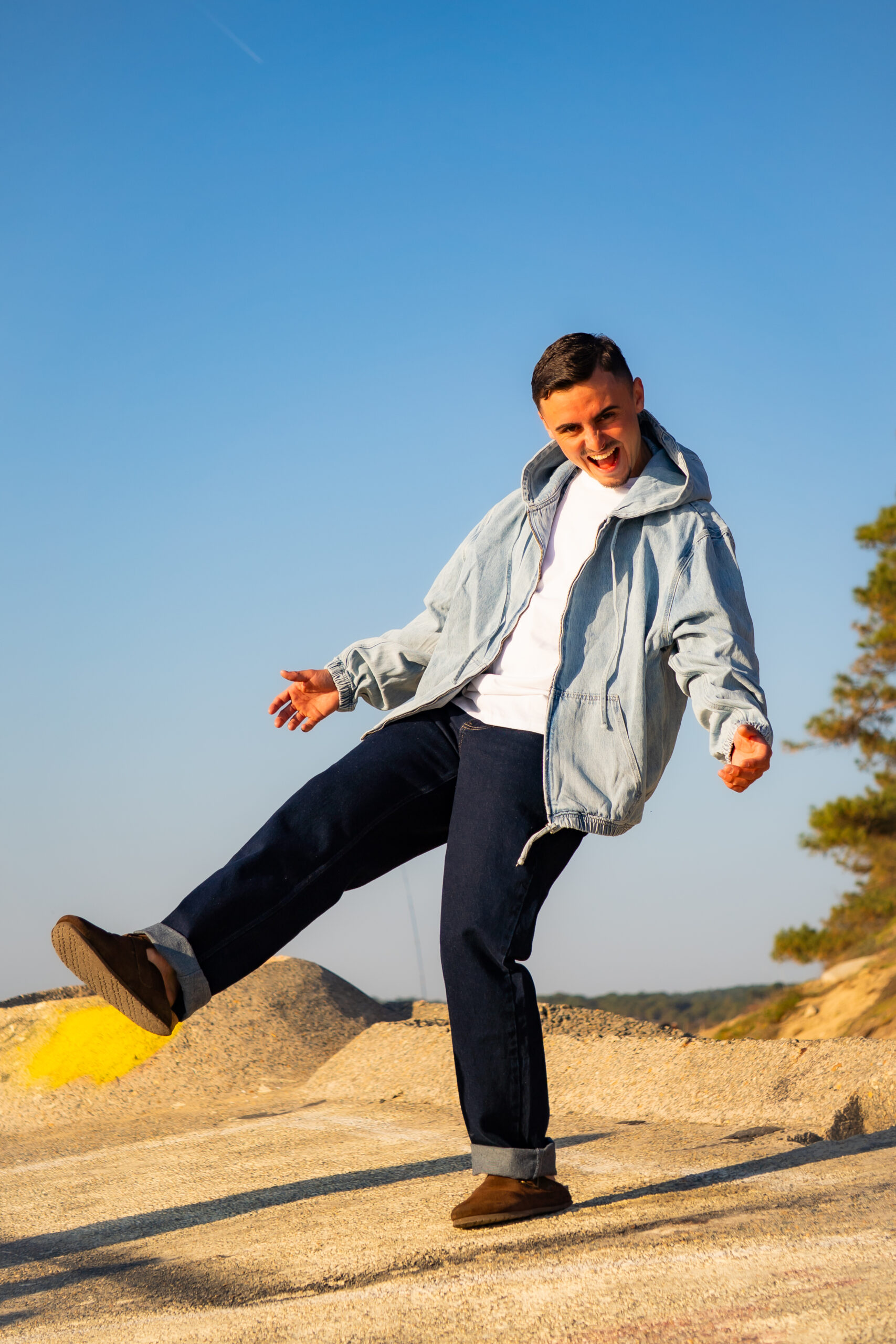 Veste en jean à capuche oversize Maé – Image 6