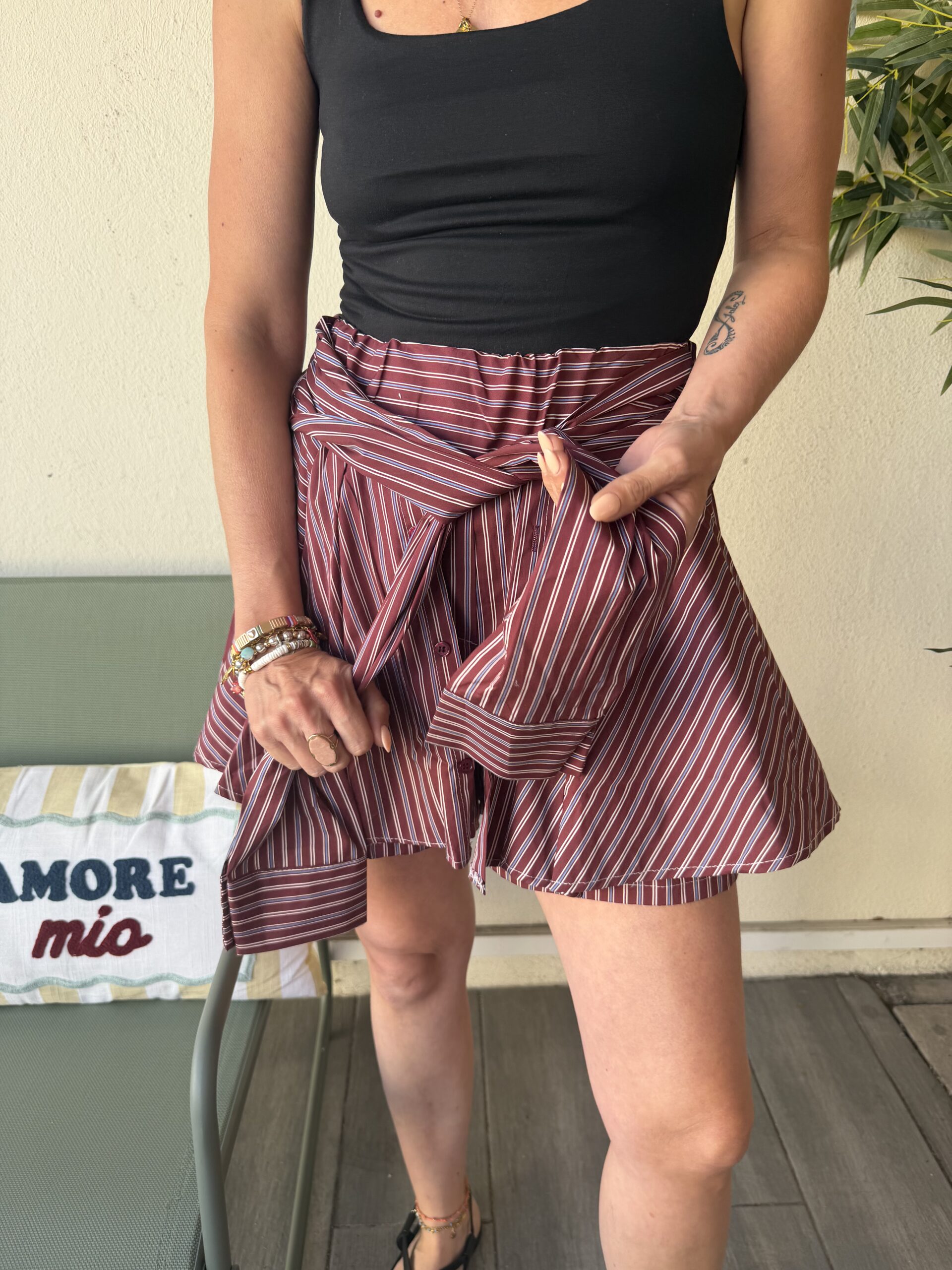 Short chemise bordeaux